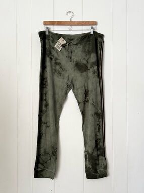Johnny Was Calme Aydan Joggers Olive Tie-Dye Pants Side Stripes NWT XL